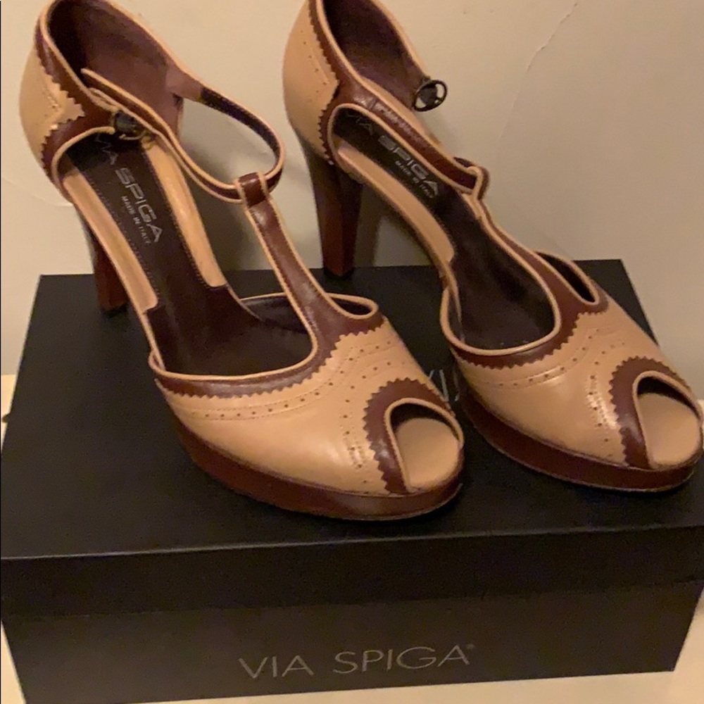 VIA SPIGA ** Patent Leather Heels  ** Ankle Strap